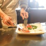 Piano de cuisine professionnel multifonction : gril, plaque et four intégrés